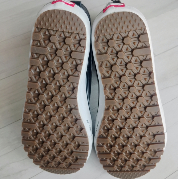 VANS NEW Standard Snow MTE Boots - Picture 15 of 15